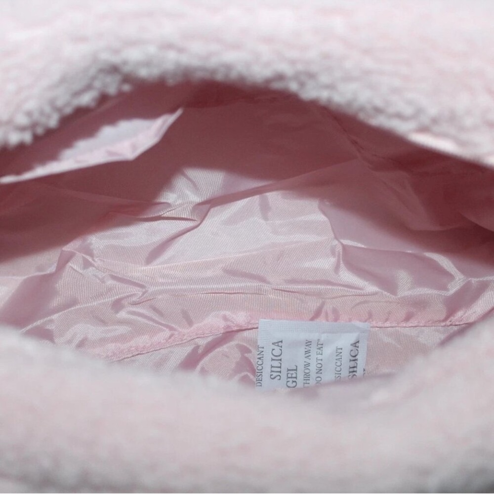 PINK VICTORIA'S SECRET Cozy Plush Tote - Picture 4 of 5
